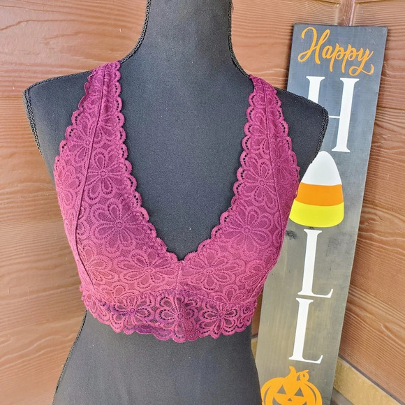 Gilly Hicks by Hollister Lace Halter Bralette Maroon Size Medium - Picture 1 of 13